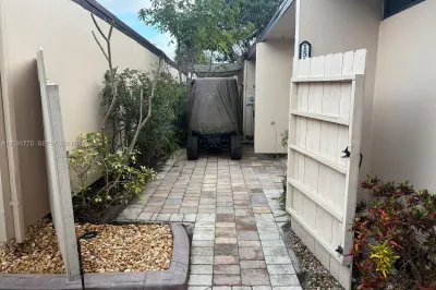 15003 Coconut Ct 1