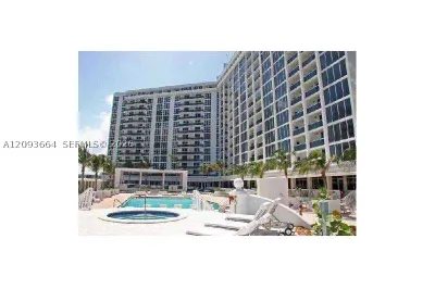 10275 Collins Ave #715 1