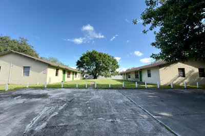 4885 Badger Road 1