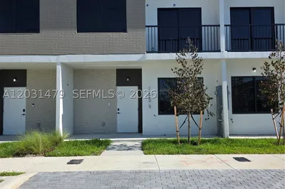 1305 NW 4th Ter #1305 1
