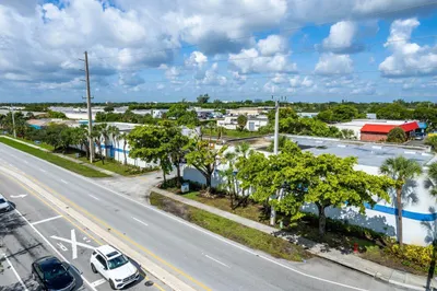 3979 Dixie Highway 1