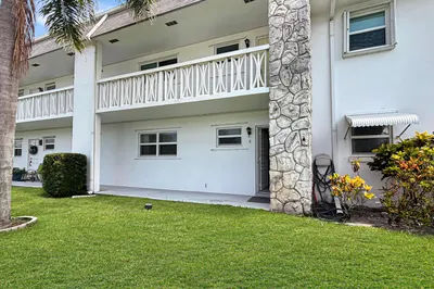 3154 MERIDIAN Way S #6 1