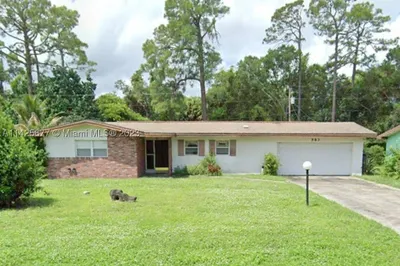 583 Conifer St 1