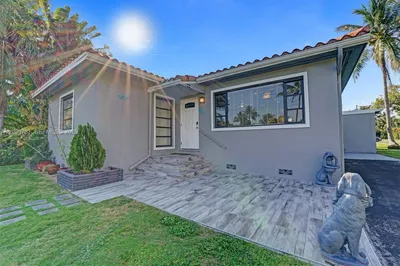 529 NW 8th St 1