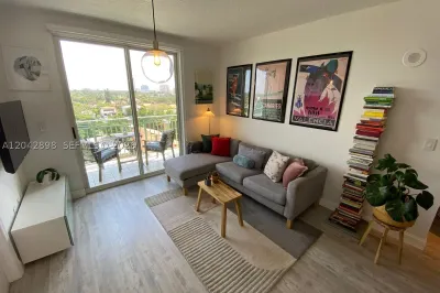 3500 Coral Way #707 1