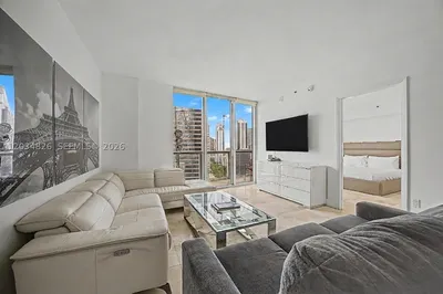 485 Brickell Ave #2209 1
