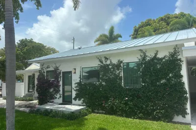 517 NW 1st Street 1