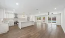 109 E Riverside Drive Photo