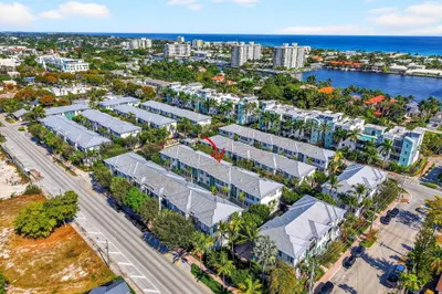 361 W Mallory Circle 1