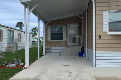 8 SE Hernando Lane 1