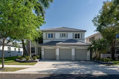 910 Sunflower Cir 1