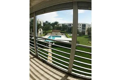 2 BD / 2 BTH + Patio Rm