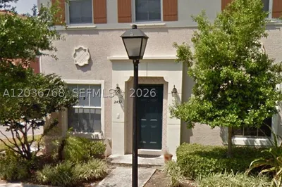 2432 SW 99th Way 1