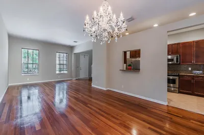 2502 NW 4th Street 1