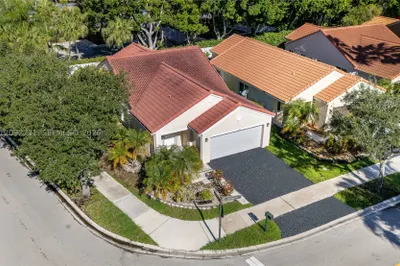 890 San Remo Dr 1