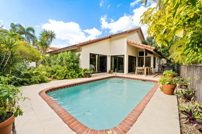 7770 Villa Nova Dr 1
