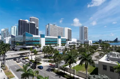 1400 Biscayne Blvd #504 1