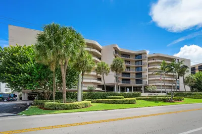 3610 S OCEAN Boulevard #509 1