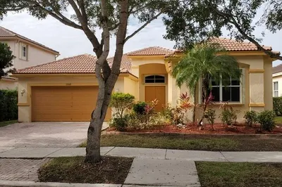 1002 Lavender Circle 1