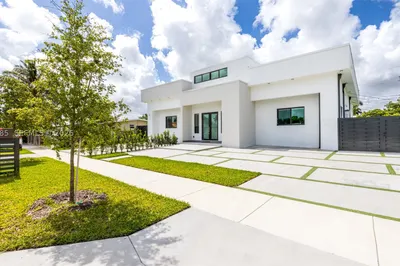 11450 SW 59th Ter 1
