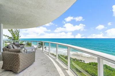 Direct Oceanfront Views