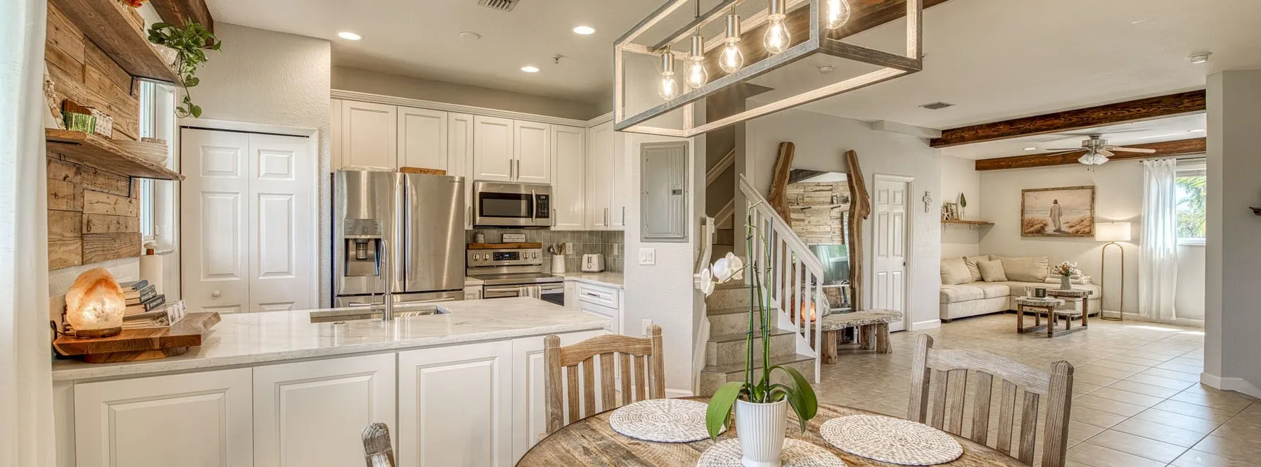 Just Listed | 423 Bayfront Drive