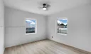 301 E 35th St Photo