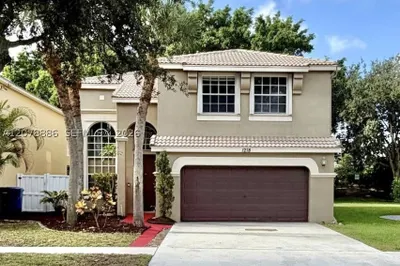 1218 Oakwater Dr 1
