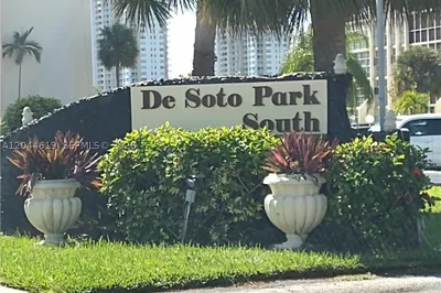 601 Three Islands Blvd #517 1