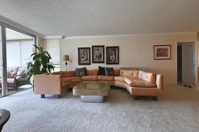 3930 Oaks Clubhouse Drive #506 1