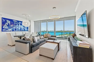 10295 Collins Ave #906 1