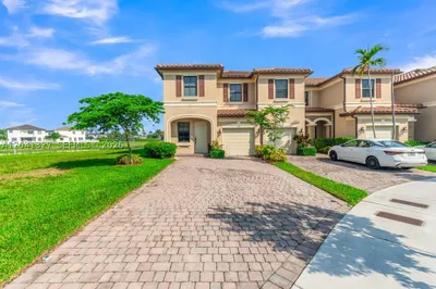 3401 W 94th Ter 1