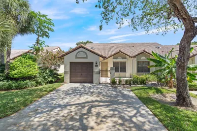 441 Ashwood Place 1
