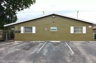 2259 NW 52nd Ct 1