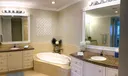 6 Harbour Isle Ph02 Drive E #2 Photo