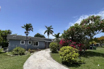 10460 SW 165th Street Sw 1