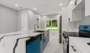 660 NE Moss Rose Place Photo