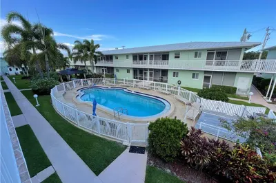 2100 NE 38th Street #128 1