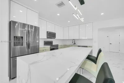 720 SW 60th Ave 1