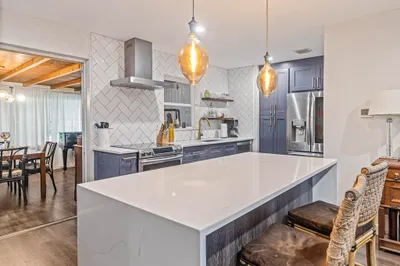 532 Foresteria Drive 1