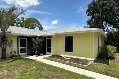 4684 SE Teri Place 1