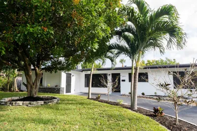 309 NW 30th Court 1