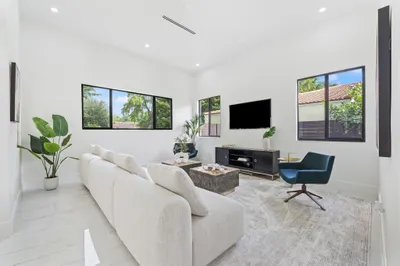 188 NW 89th Street 1
