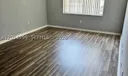 380 E Laurel Dr #4D Photo