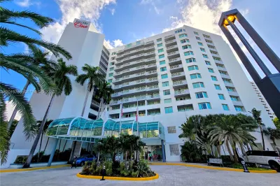 2670 E Sunrise Blvd #315 1