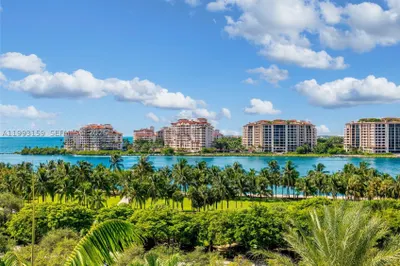 300 S Pointe Drive #801 1