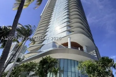 175 SE 25 ROAD #902 1