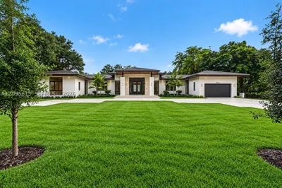 9999 SW 87th Ct 1