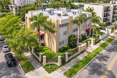 300 Madeira Ave #304 1