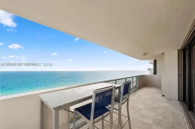 5757 Collins Ave #2006 1